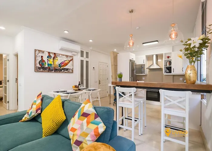 Апартаменты Living Canteras Homes - Beachside Parking